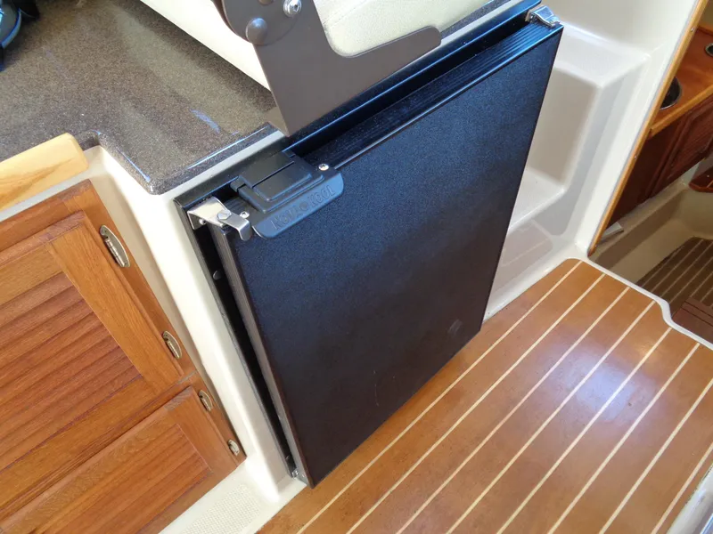 2013 Cutwater 28