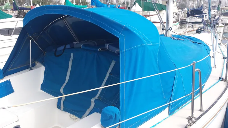 1985 Catalina 30