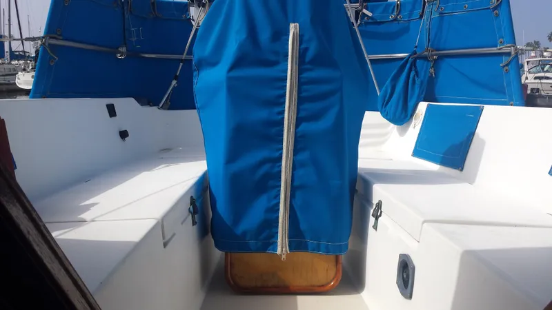 1985 Catalina 30