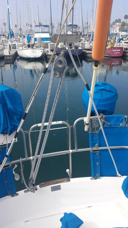 1985 Catalina 30