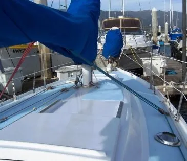 1970 Islander Flush deck