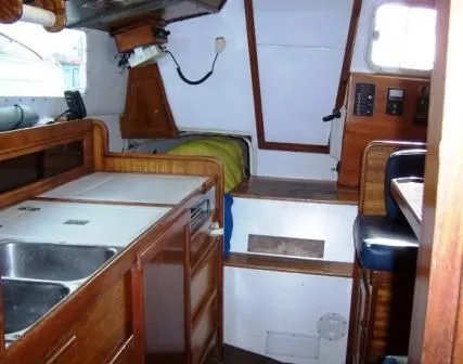1970 Islander Flush deck