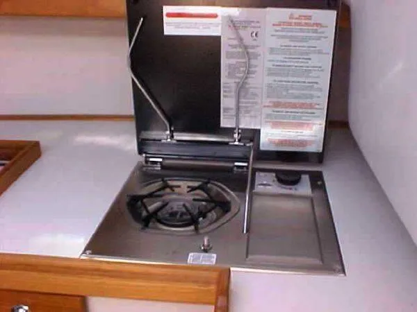 2009 Alerion Express 28