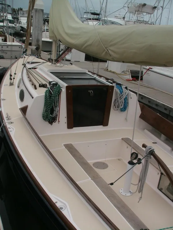 2009 Alerion Express 28