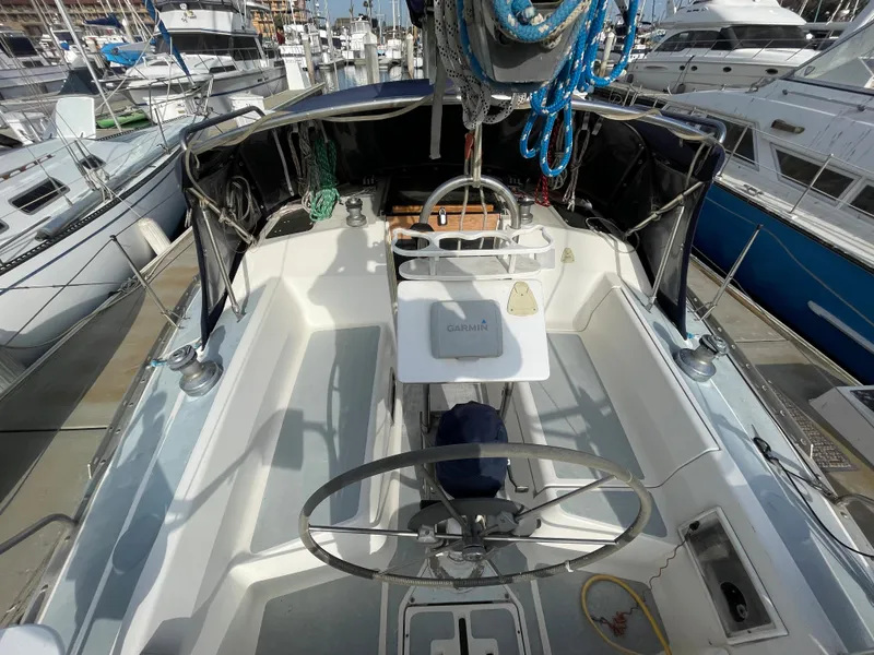 1990 Hunter Legend 35.5
