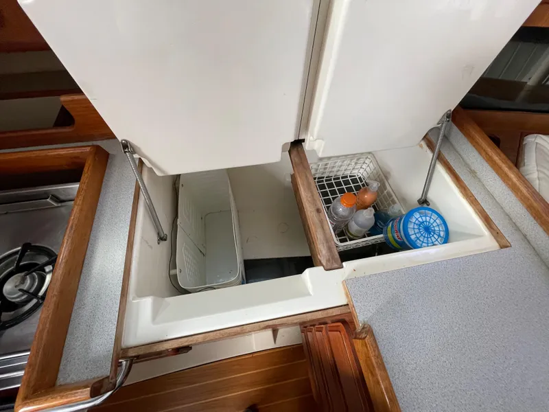 1990 Hunter Legend 35.5