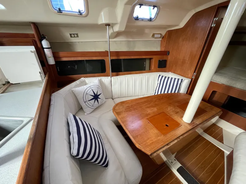 1990 Hunter Legend 35.5
