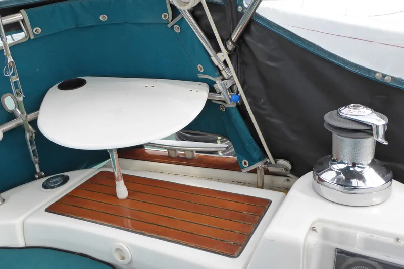 Stern seat