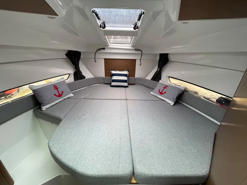 2019 Beneteau Antares 27