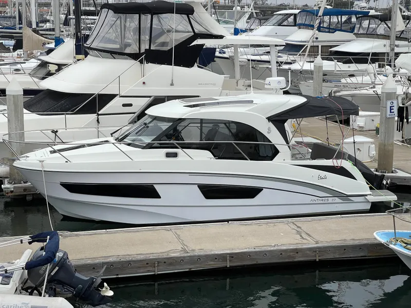 2019 Beneteau Antares 27