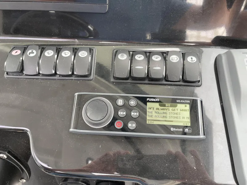 2019 Beneteau Antares 27