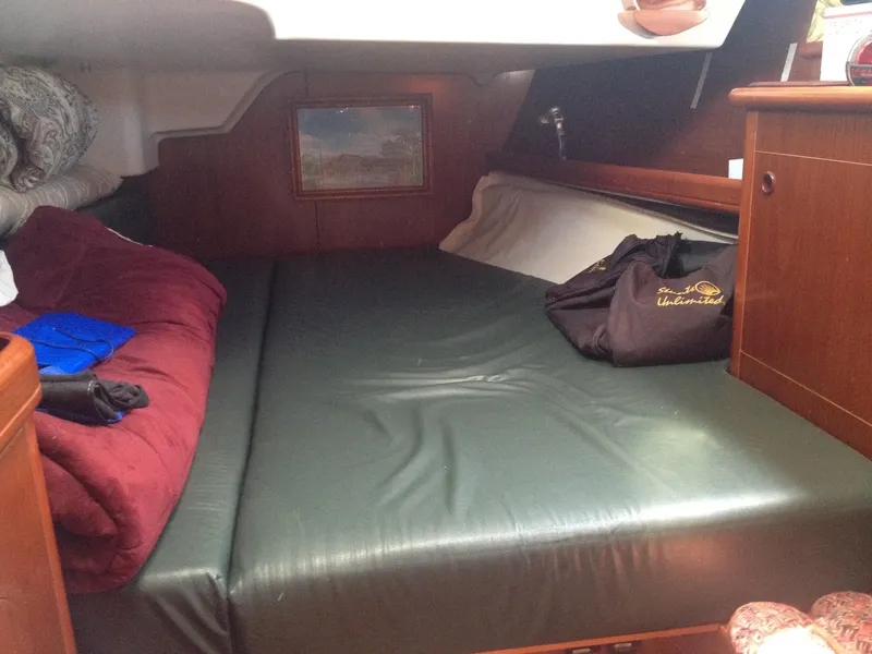 Aft guest cabin