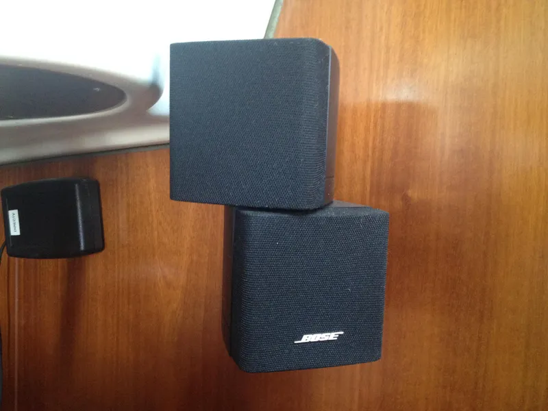 BOSE speakers