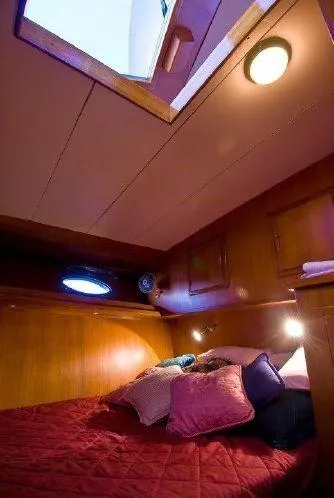 1998 Bluewater Yachts Sportfisher