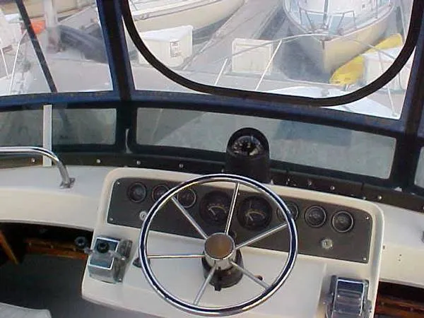 1978 Silverton Sedan Bridge