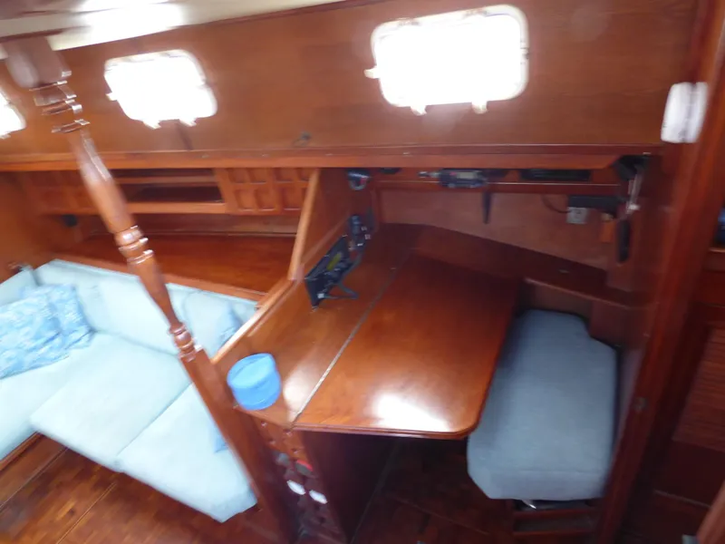 1981 Endeavour 43 Center Cockpit