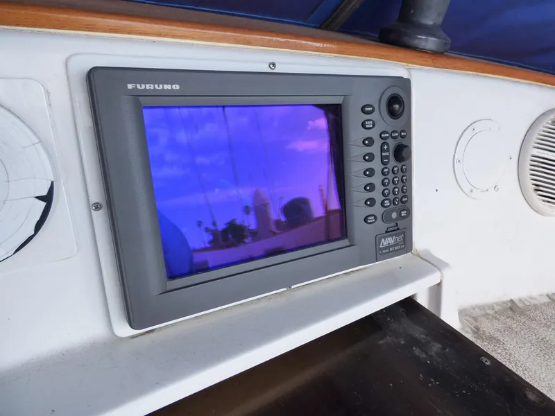 1981 Endeavour 43 Center Cockpit