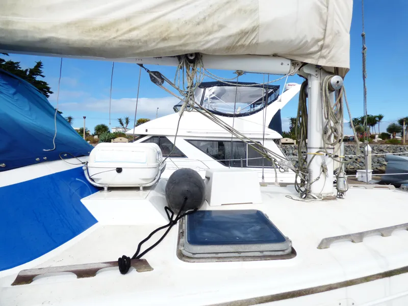1981 Endeavour 43 Center Cockpit