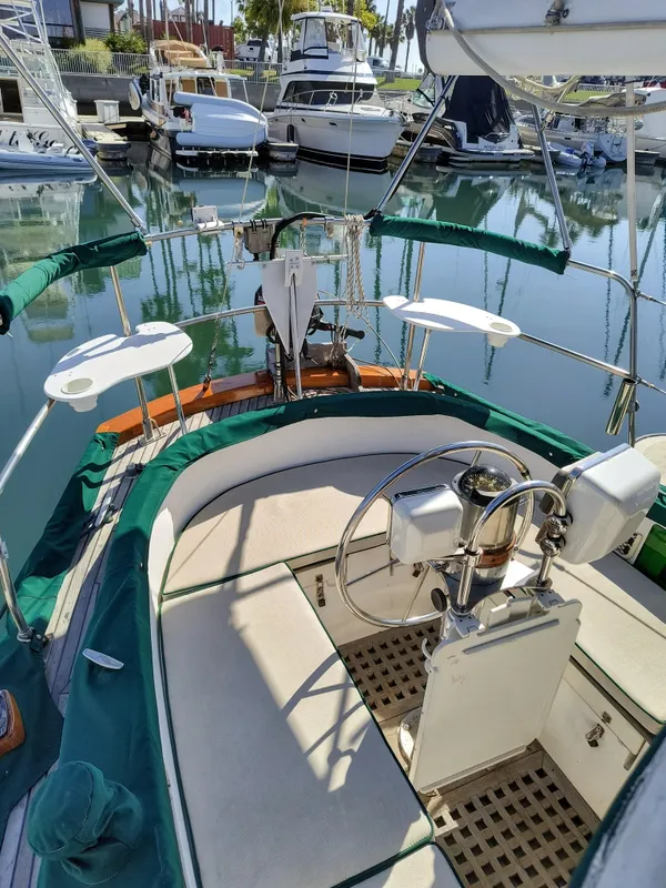 1985 Mason 33