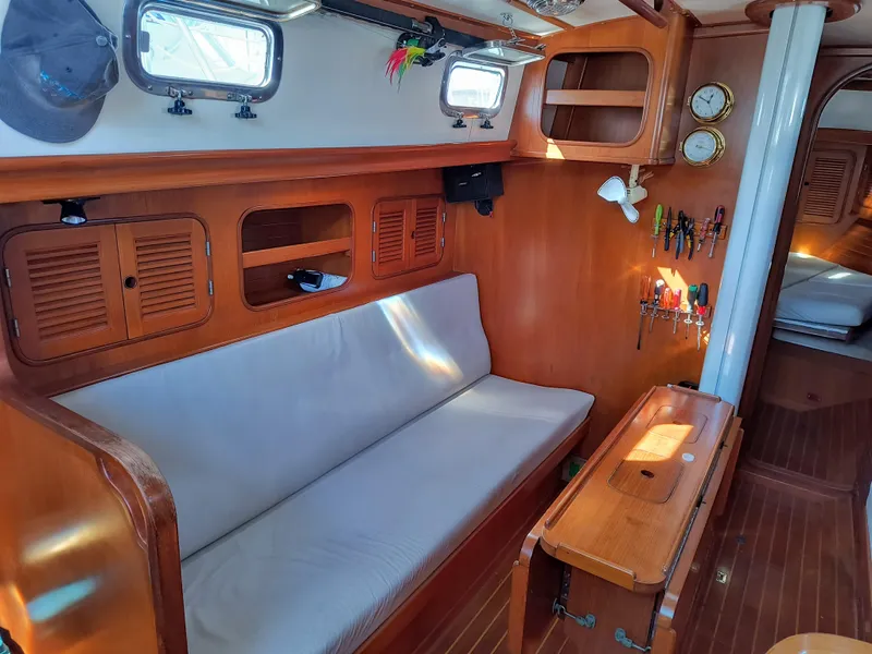 1985 Mason 33