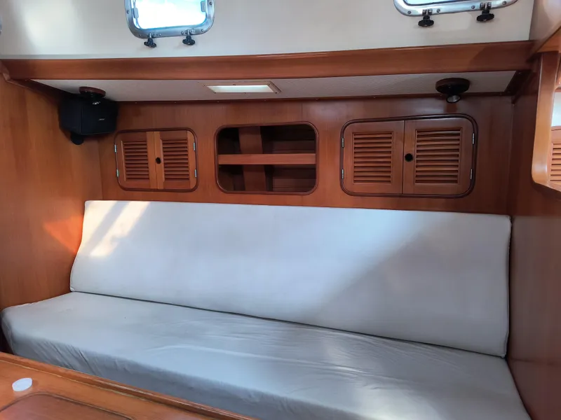 1985 Mason 33