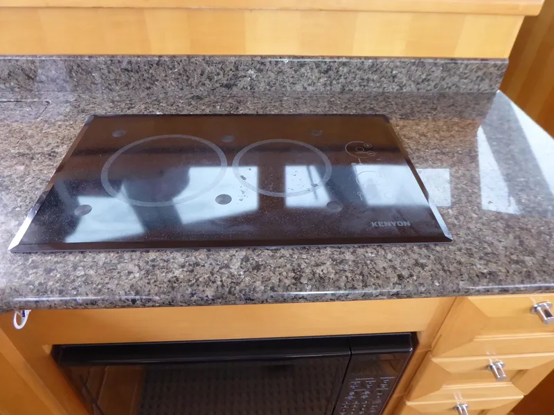 Kenyon cooktop newer