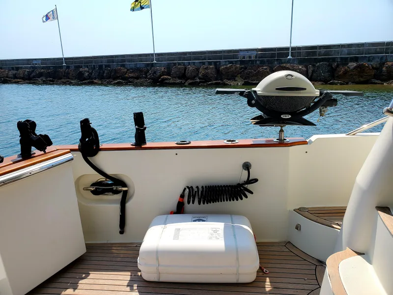 Cockpit port side
