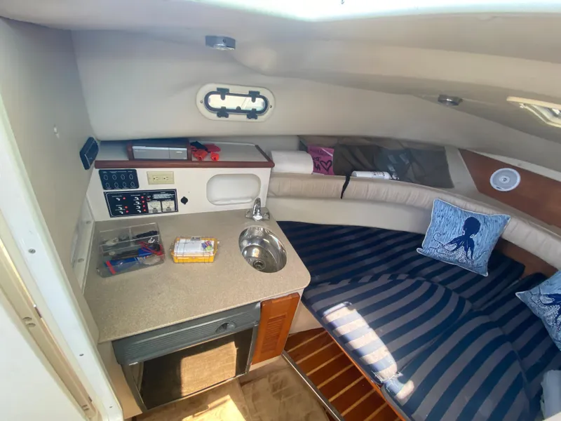 2003 Pursuit 2865 Denali