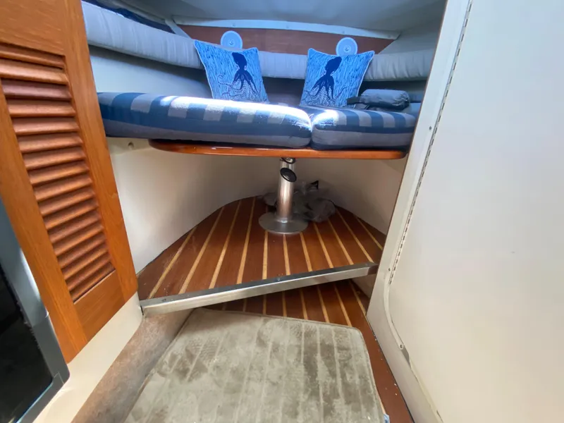 2003 Pursuit 2865 Denali