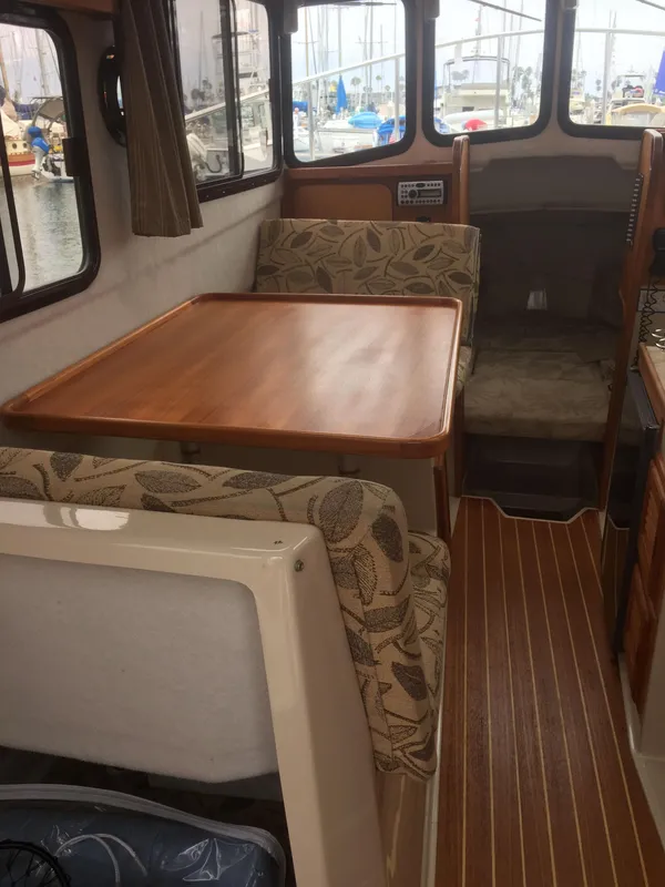 2008 Ranger Tugs R-25