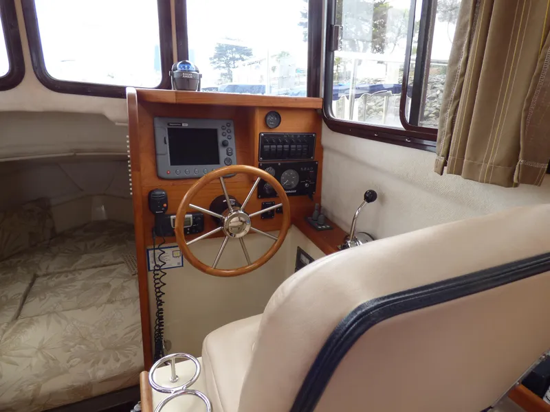 2008 Ranger Tugs R-25