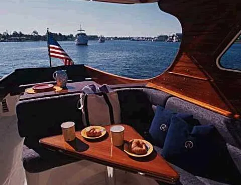 2003 Hinckley Picnic Boat 36 EP