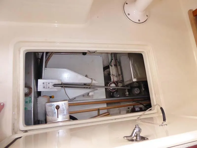 2003 Hinckley Picnic Boat 36 EP