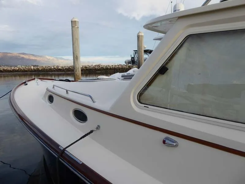2003 Hinckley Picnic Boat 36 EP