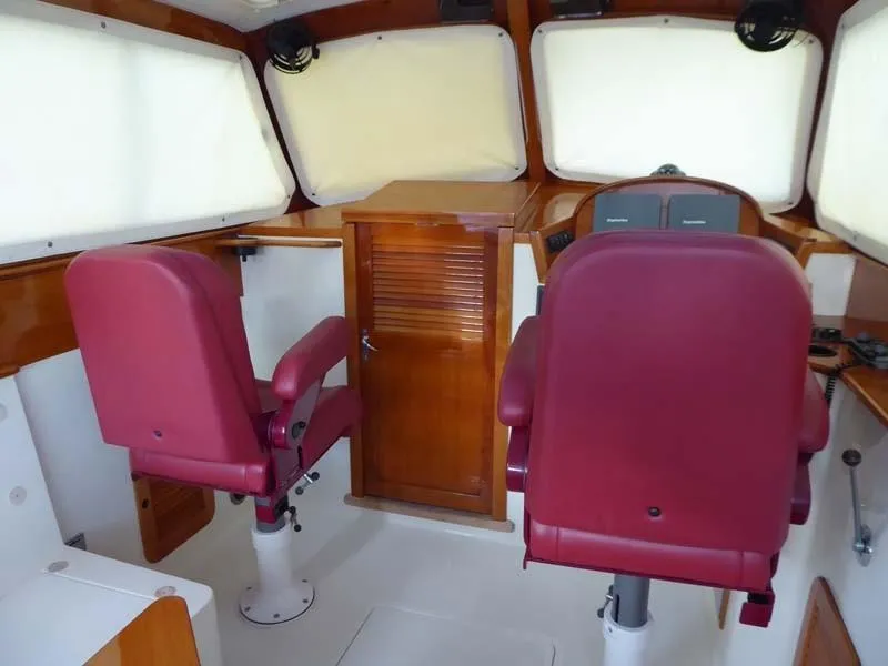 2003 Hinckley Picnic Boat 36 EP