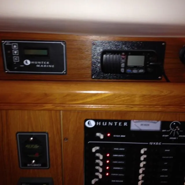 2003 Hunter 466