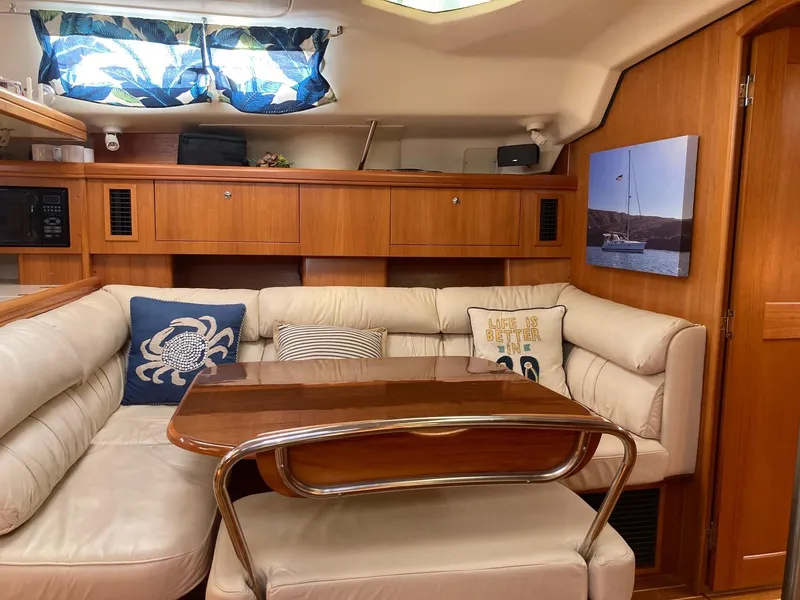 2003 Hunter 466