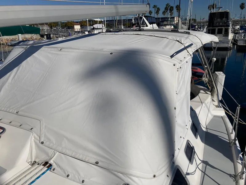 2003 Hunter 466