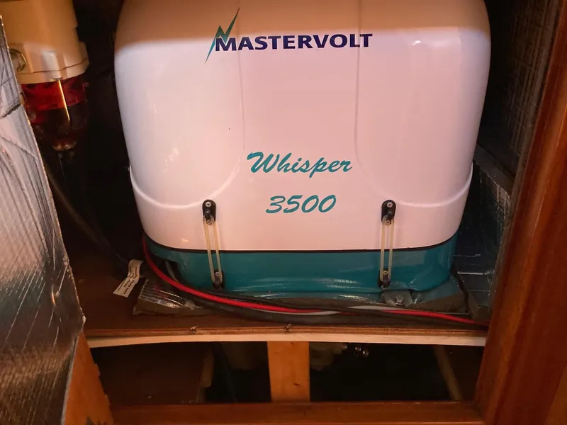 2003 Hunter 466