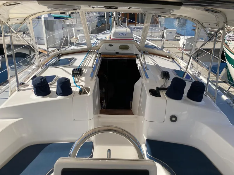 2003 Hunter 466