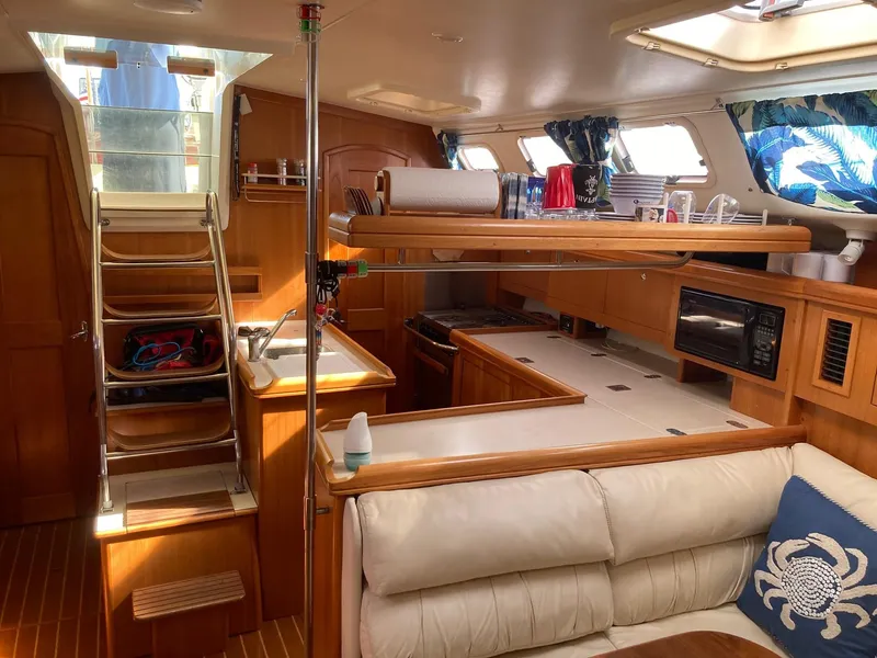 2003 Hunter 466