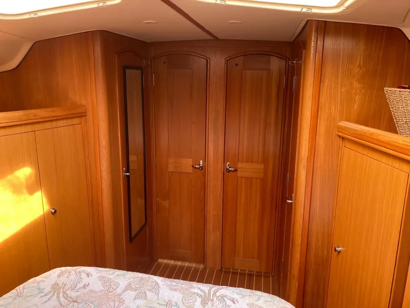 2003 Hunter 466