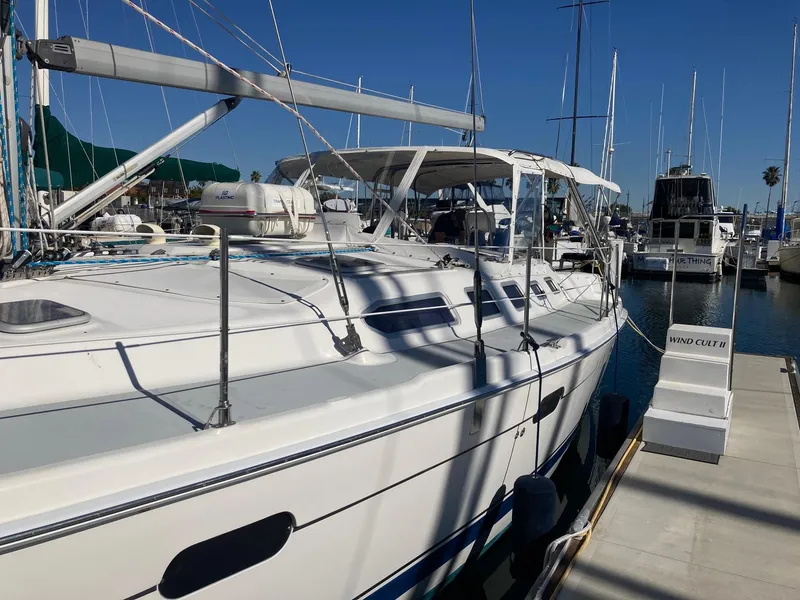 2003 Hunter 466