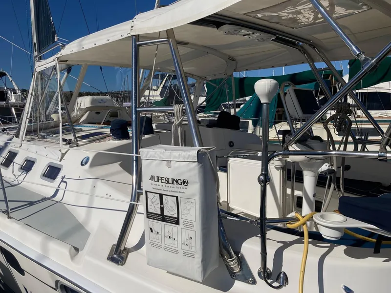 2003 Hunter 466