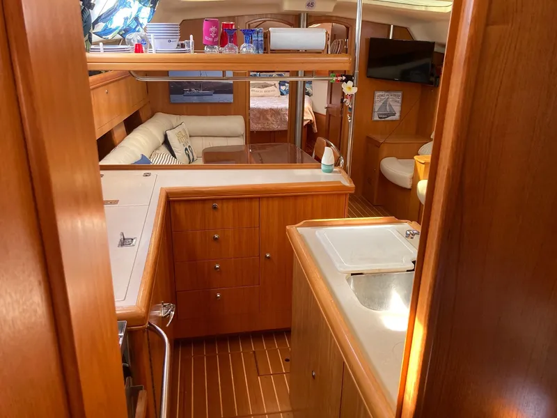 2003 Hunter 466