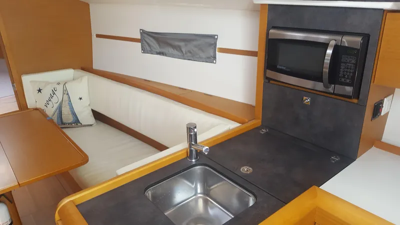 Galley sink, microwave