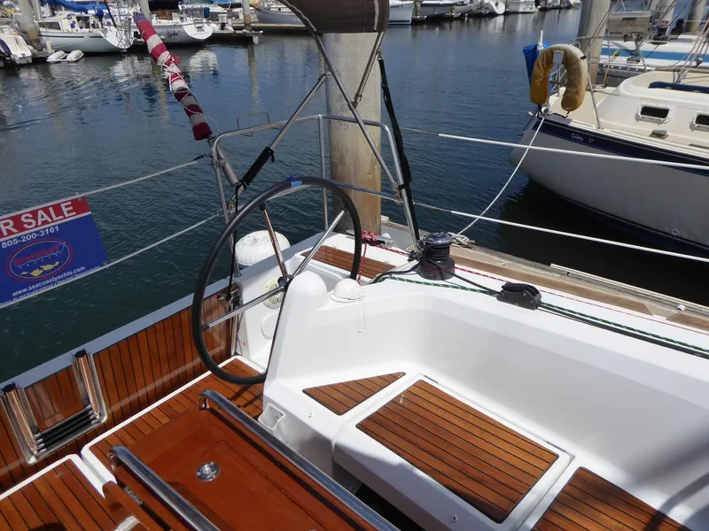 Wheel starboard