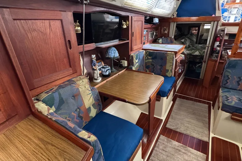 1985 Catalina 36