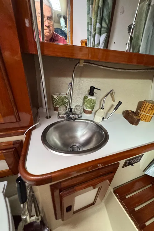 1985 Catalina 36