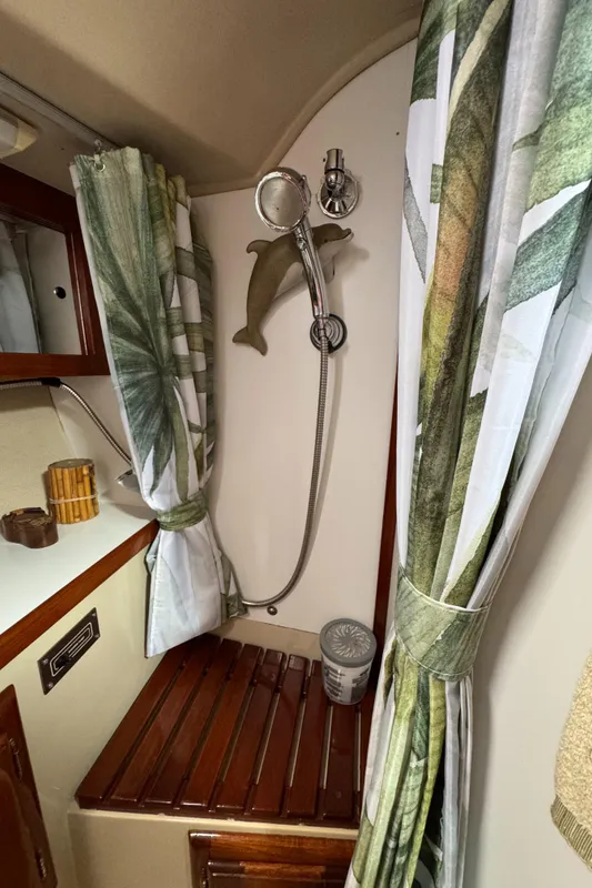 1985 Catalina 36